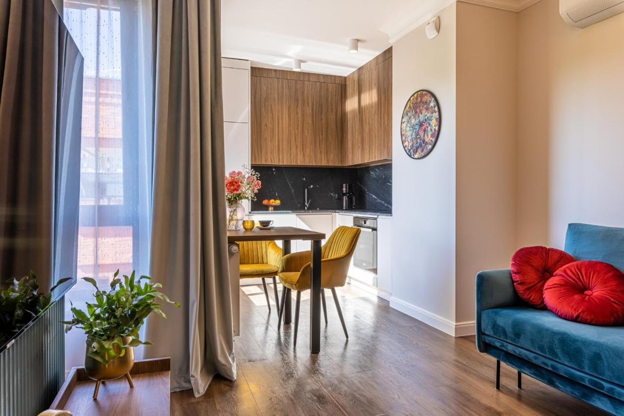 Zloty Lotos-Srodmiescie Z Darmowym Parkingiem Apartman Gdańsk Kültér fotó