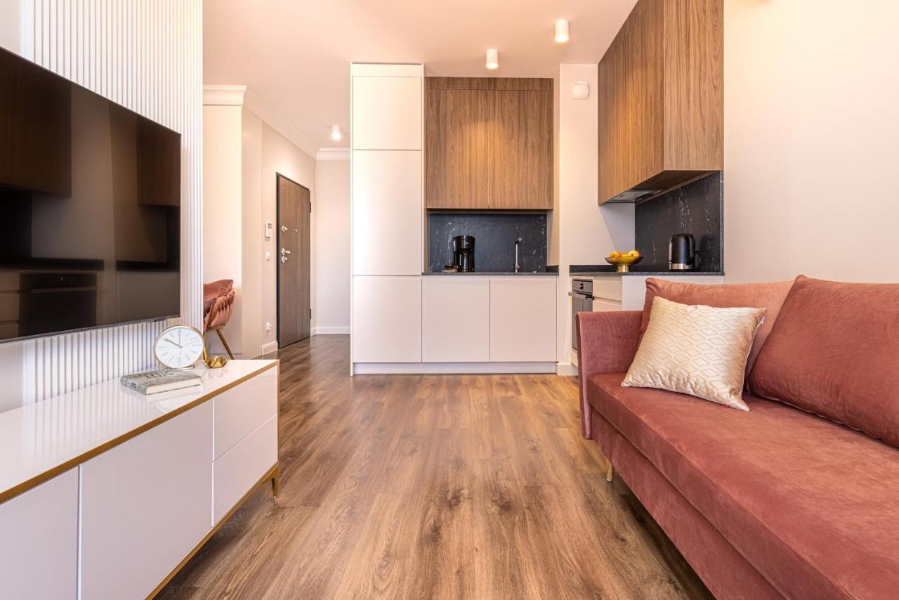 Zloty Lotos-Srodmiescie Z Darmowym Parkingiem Apartman Gdańsk Kültér fotó